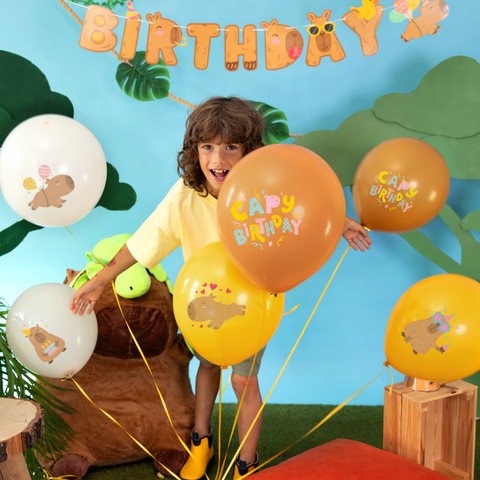 Kapibarų gimtadienio balionai su užrašu CAPY BIRTHDAY