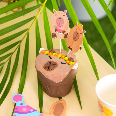 Capybara party torto smeigtukai su mediniais pagaliukais, 9 vnt.