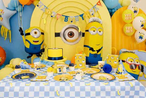 Geltoni Minions vakarėlio maišeliai lauktuvėms
Minions dovanėlių maišeliai 12 x 15,5 cm