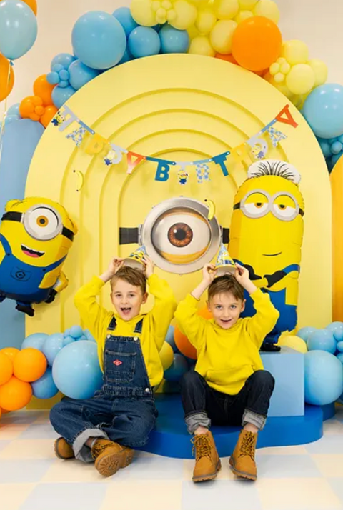 Happy Birthday banneris su Minions personažais